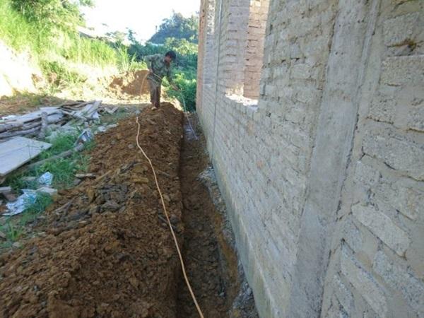 Tạo hàng rào phòng chống mối tấn công